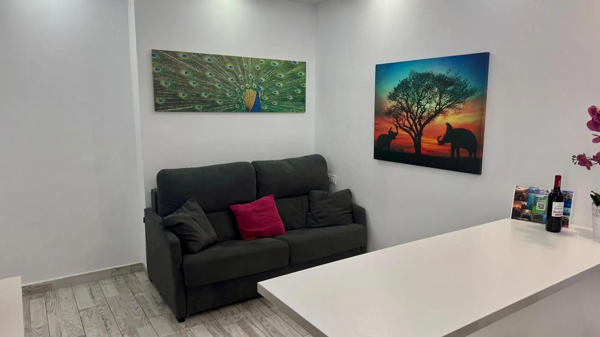 San Eugenio Charming Renovated Apartment Tenerife Costa Adeje  Spagna